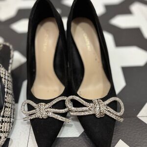 Elegant Black Women's Shoes with Rhinestone Bow